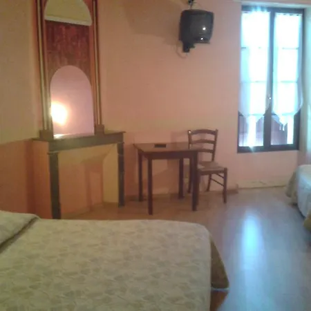 Les Voyageurs Hotel Cancon