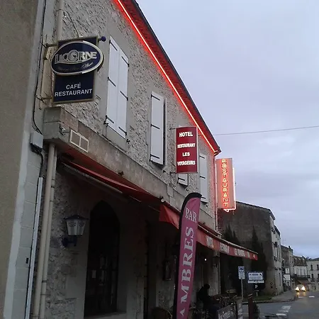 Hotel Les Voyageurs Cancon