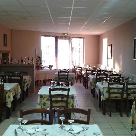 Hotel Les Voyageurs *